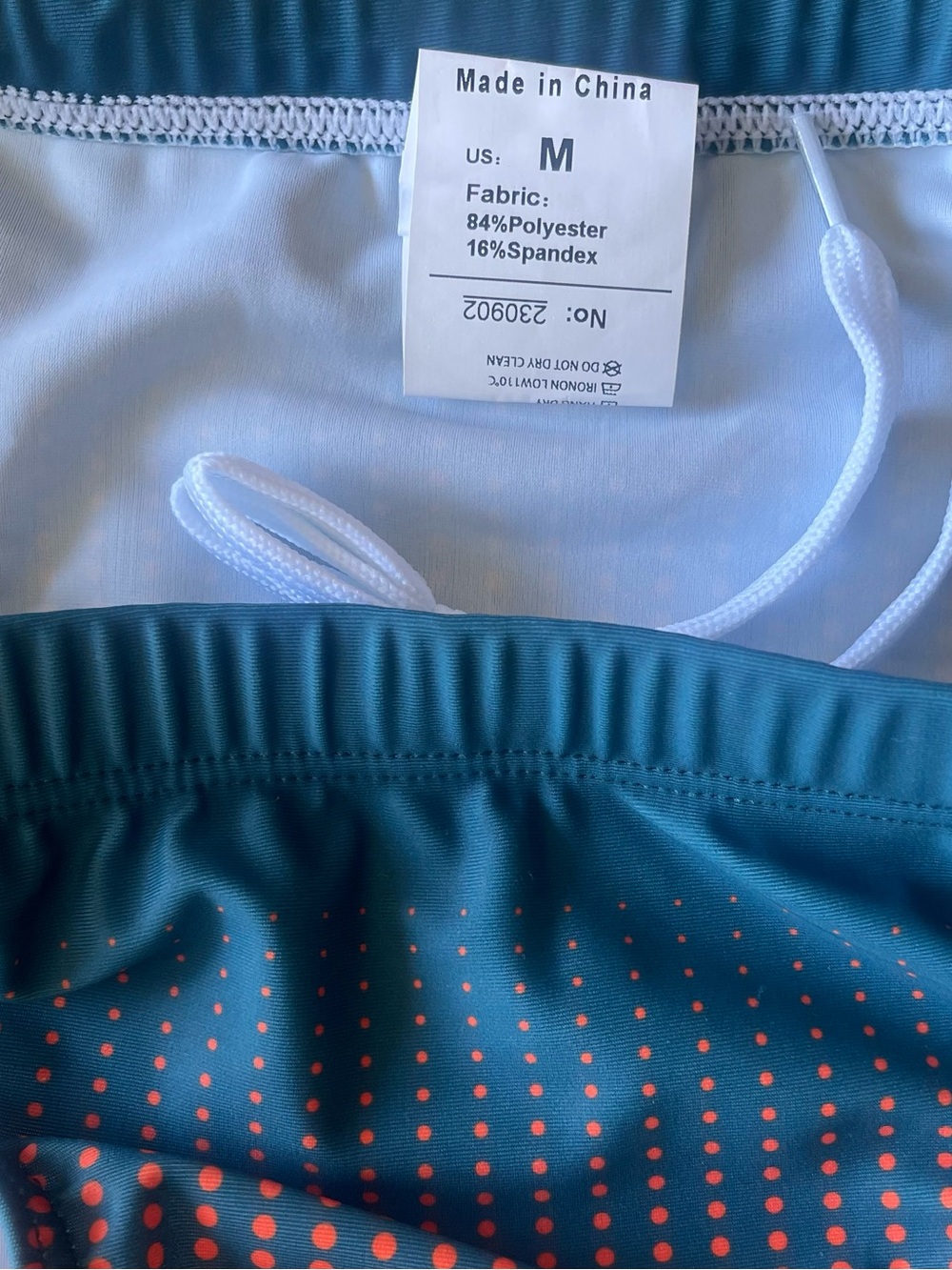 Men’s “Seobean” Gradient Print Swimsuit - Picture 6 of 7